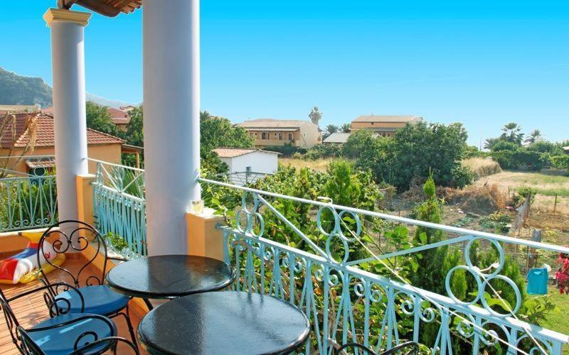 Poseidon Apartments 아기오스고르디오스 외부 사진
