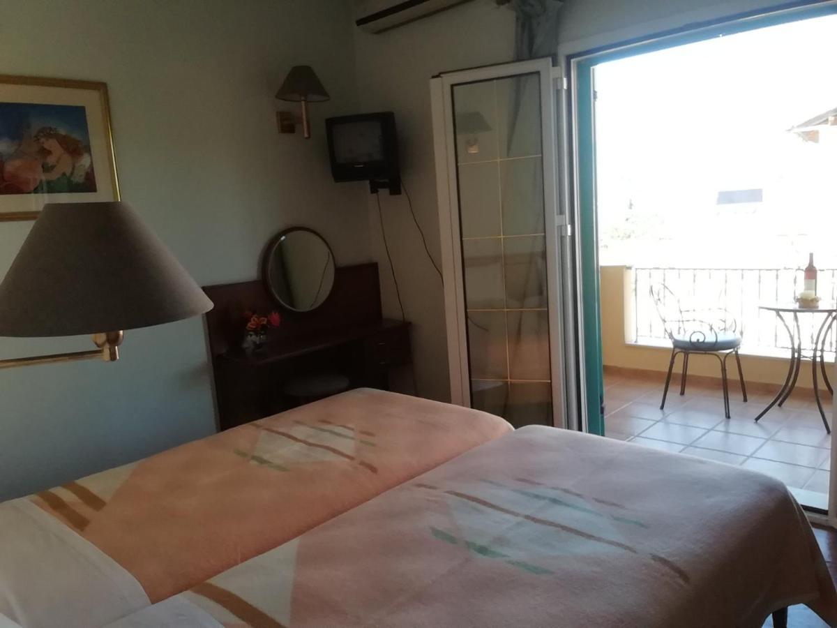 Poseidon Apartments 아기오스고르디오스 외부 사진