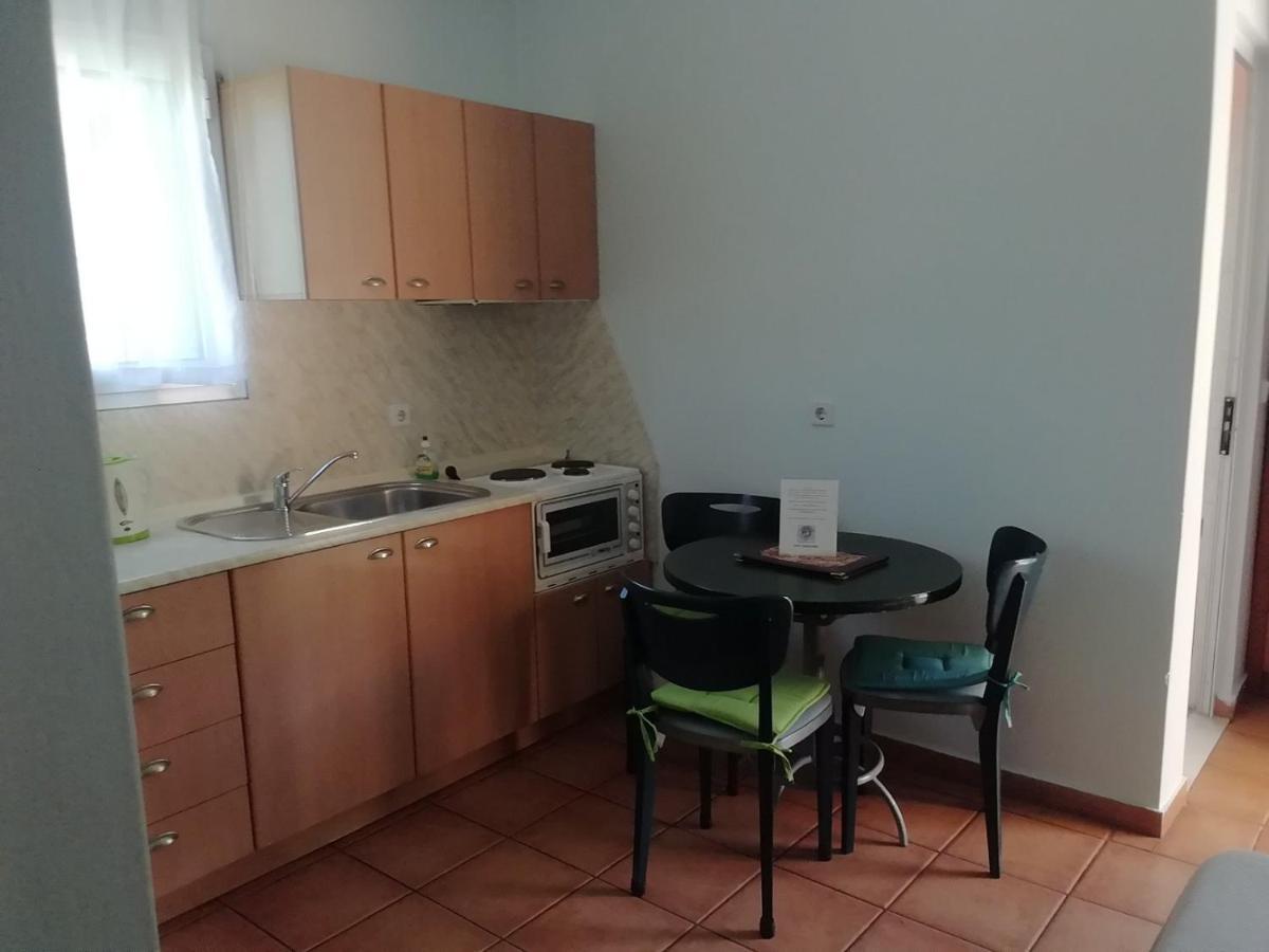Poseidon Apartments 아기오스고르디오스 외부 사진